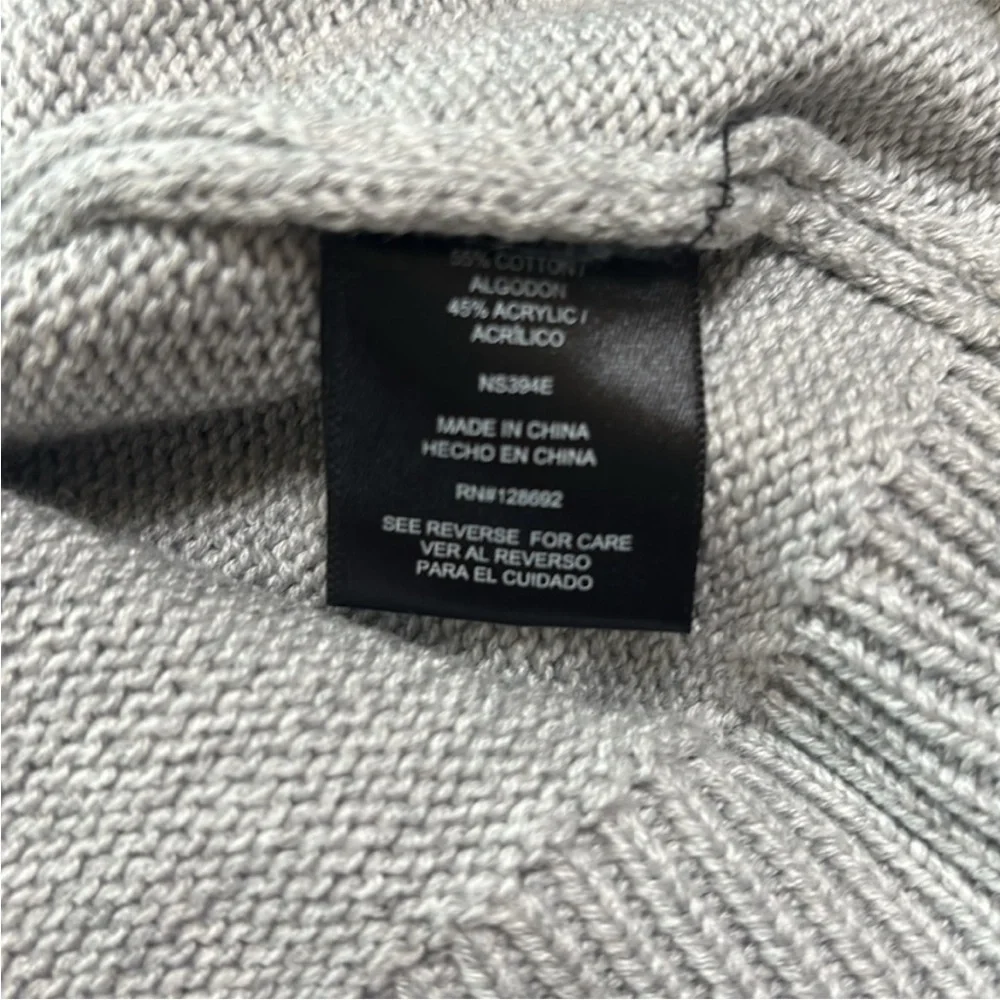 Cropped Steve Madden Gray Heart Sweater w Embellishments